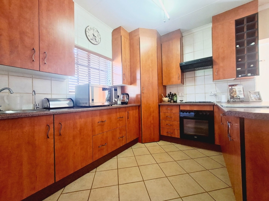 4 Bedroom Property for Sale in Safari Gardens North West